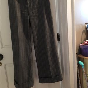 Figure flattering GAP trousers